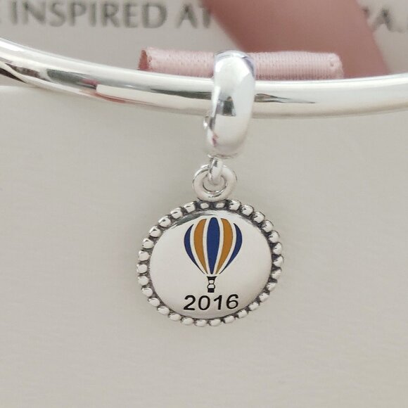 Pandora 2016 World Hot Air Balloon Exclusive Dangle Charm with box - Picture 5 of 7
